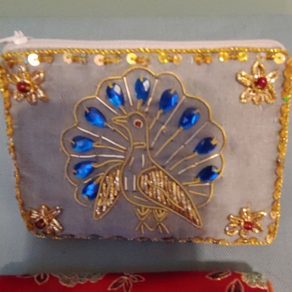 🐪 Four Tiny Little Bags! - Picture 3 of 7